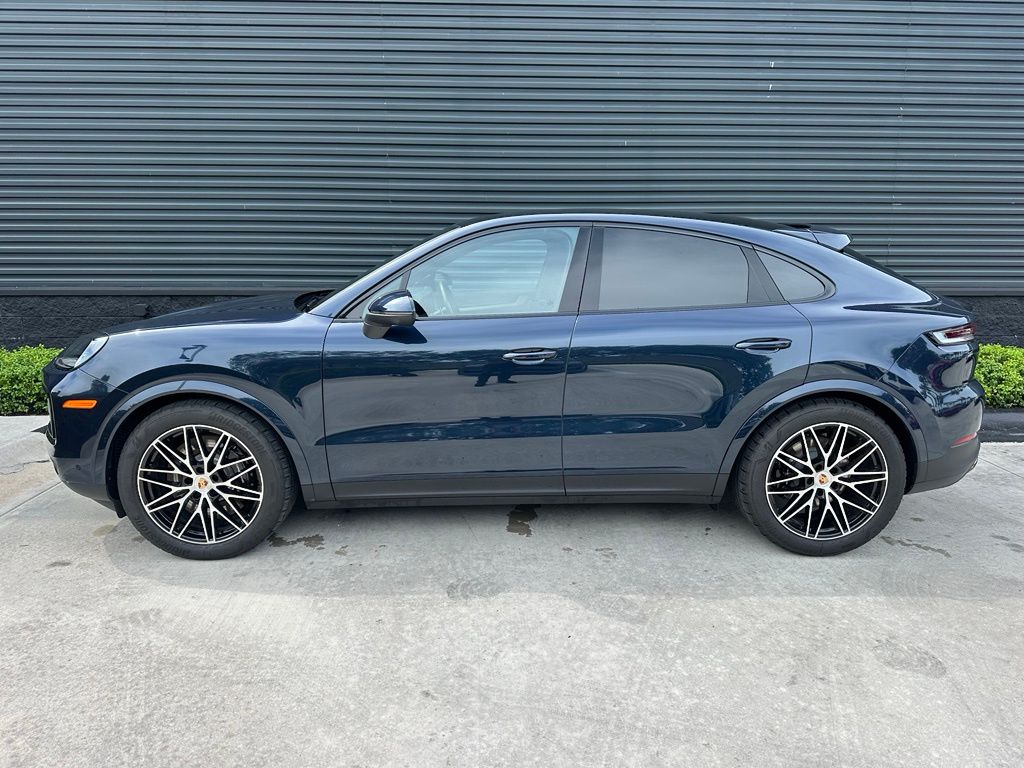 صورة 2 لـ 2026 Porsche CAYENNE S COUPE AWD