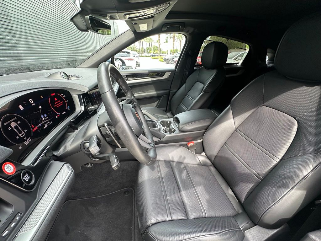صورة 5 لـ 2026 Porsche CAYENNE S COUPE AWD