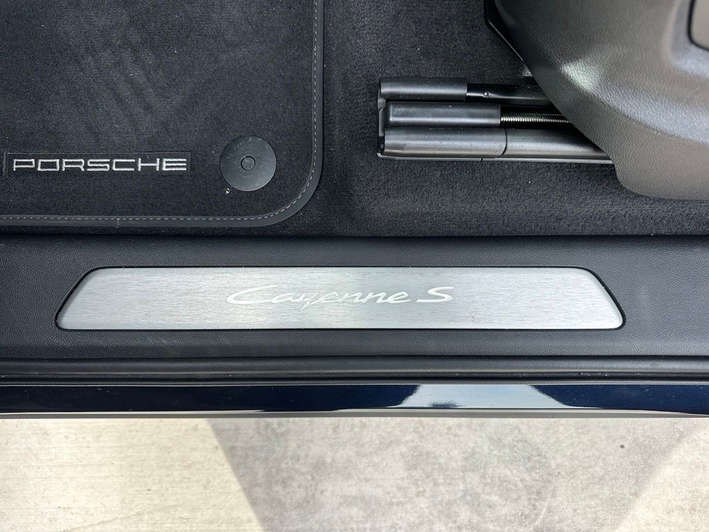 صورة مصغرة 21 لـ 2026 Porsche CAYENNE S COUPE AWD