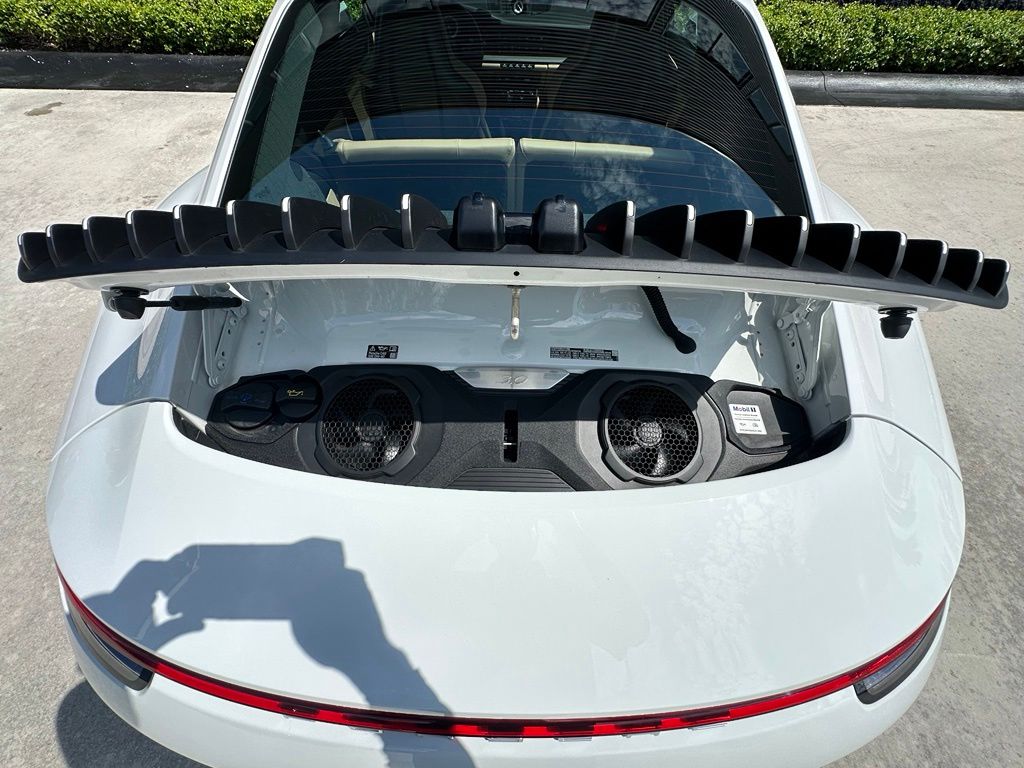 2024 Porsche 911 CARRERA — миниатюра 15