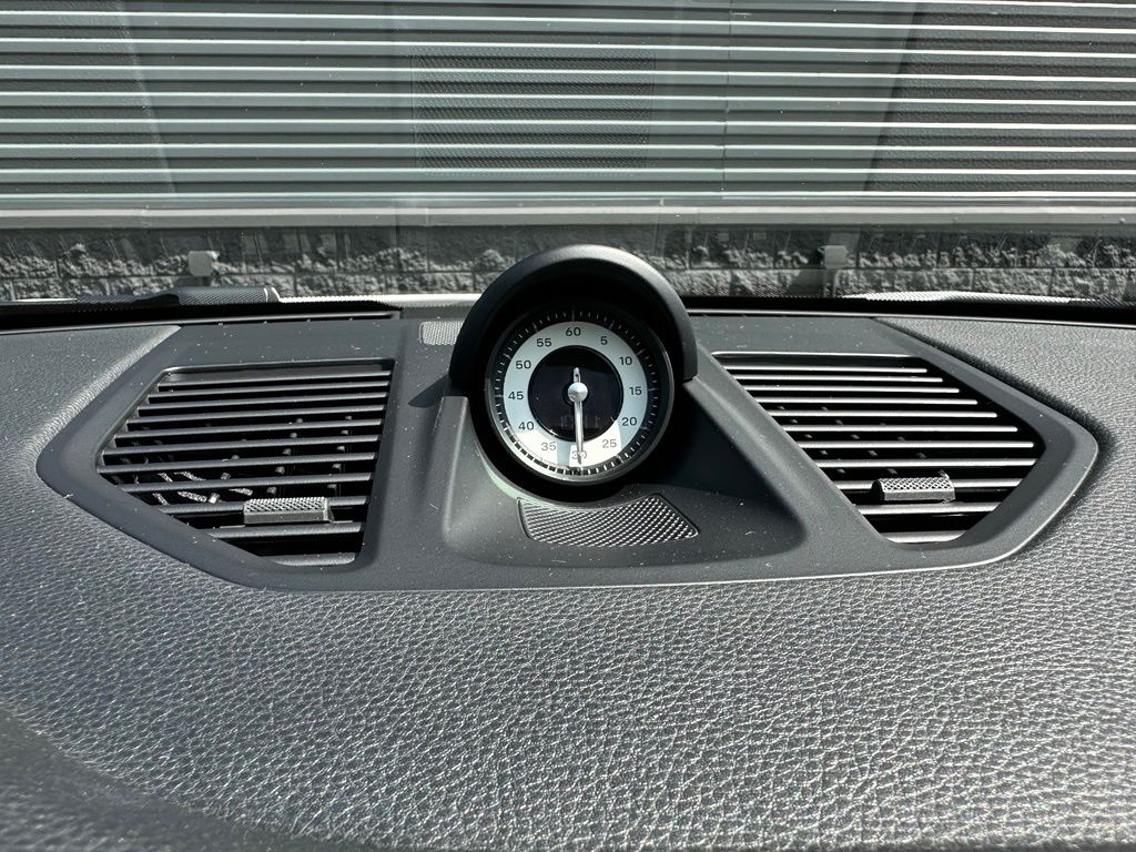 2024 Porsche 911 CARRERA — миниатюра 28