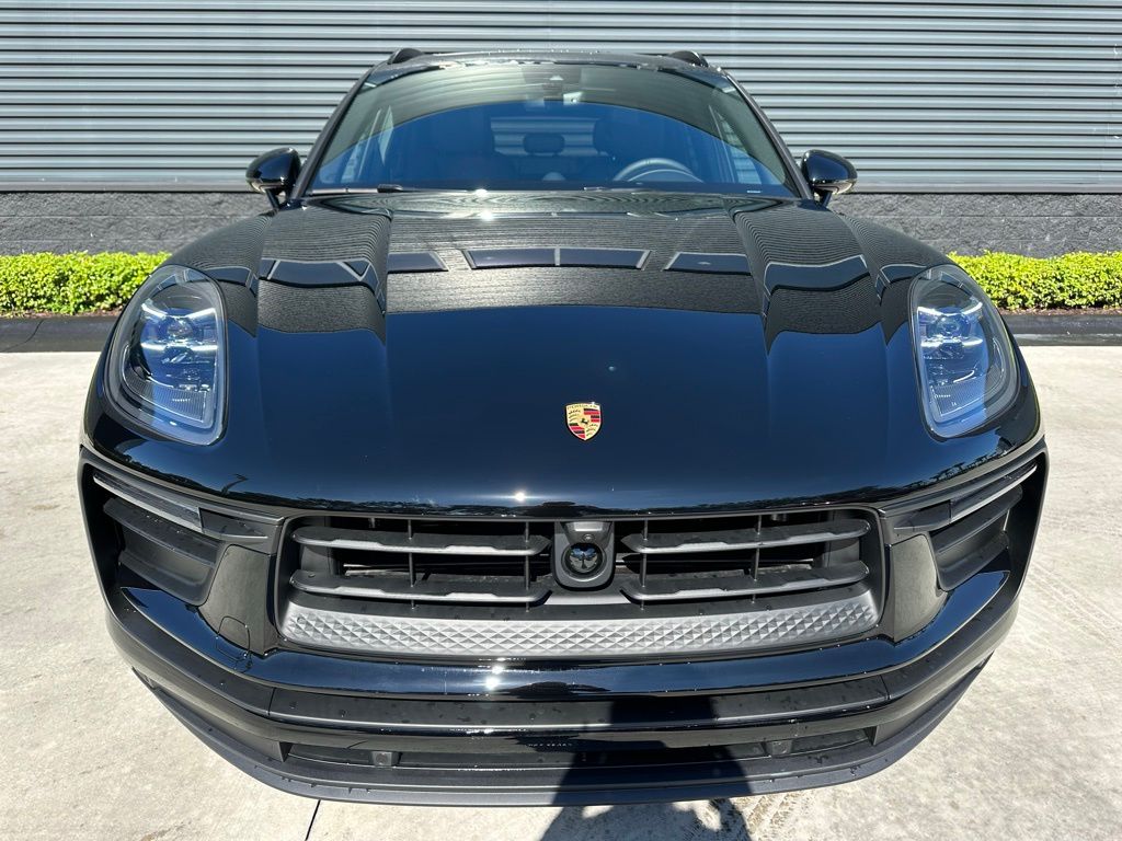 2026 Porsche MACAN T — фото 8