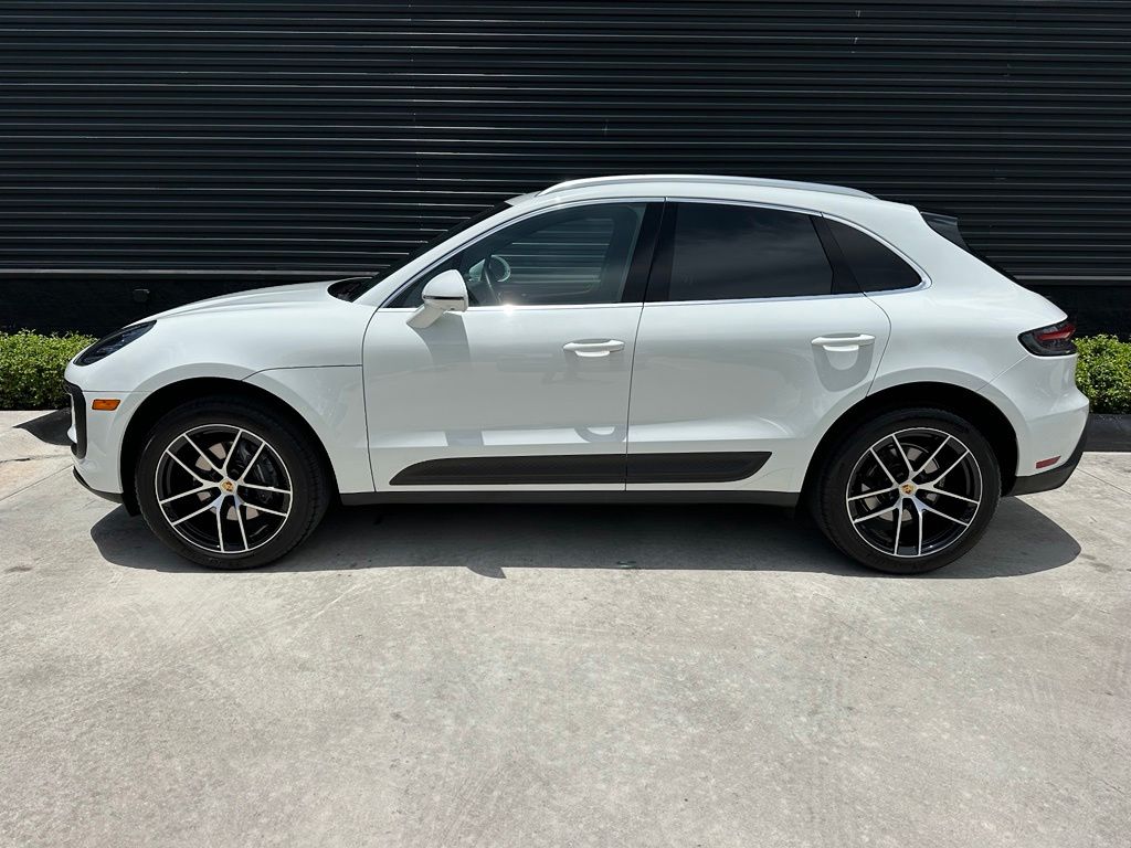 صورة مصغرة 2 لـ 2024 Porsche MACAN