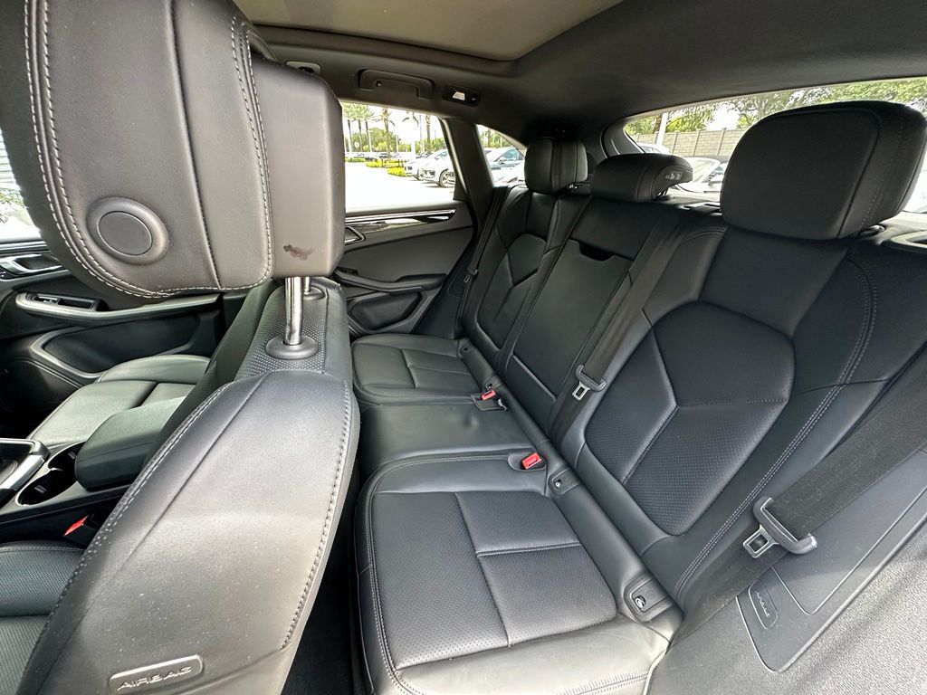 صورة مصغرة 40 لـ 2024 Porsche MACAN
