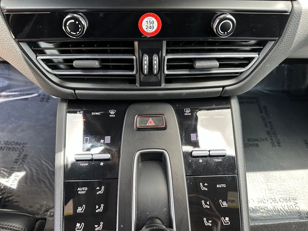 صورة مصغرة 33 لـ 2024 Porsche MACAN
