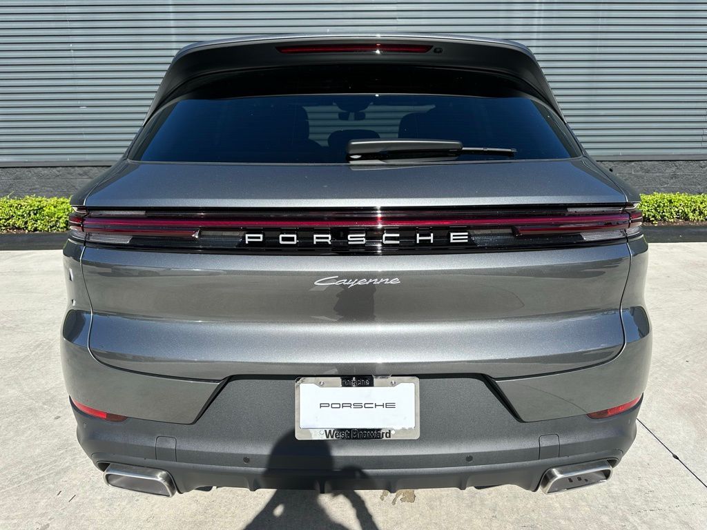 صورة مصغرة 12 لـ 2026 Porsche CAYENNE BASE