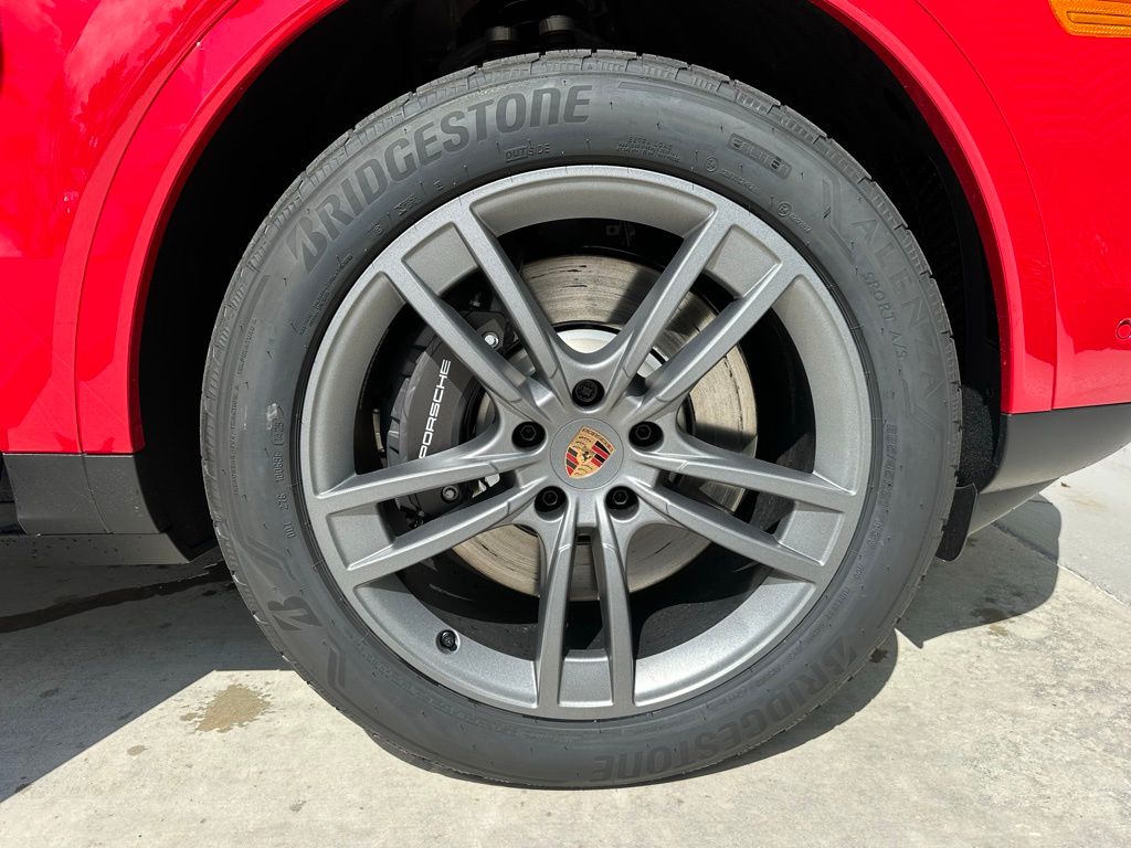 صورة مصغرة 41 لـ 2025 Porsche CAYENNE AWD