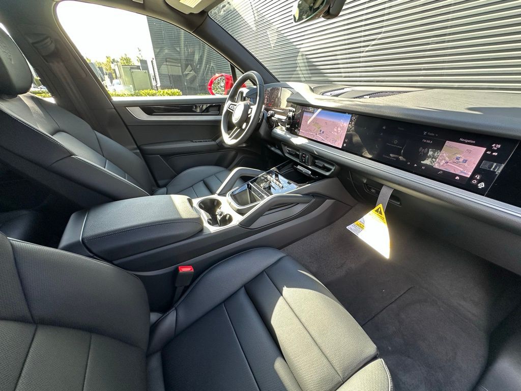 2026 Porsche CAYENNE BASE — миниатюра 39