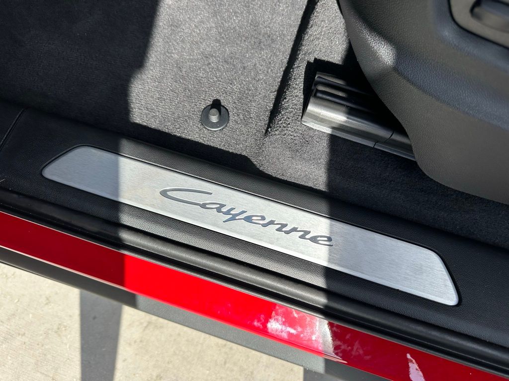 2026 Porsche CAYENNE BASE — миниатюра 22