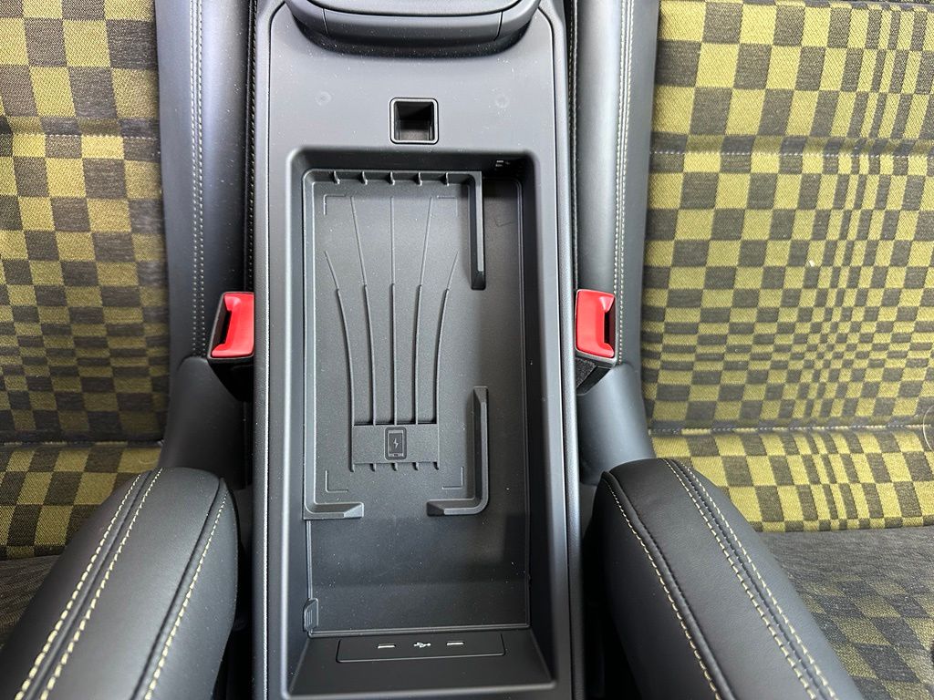 صورة مصغرة 34 لـ 2026 Porsche 911 CARRERA GTS