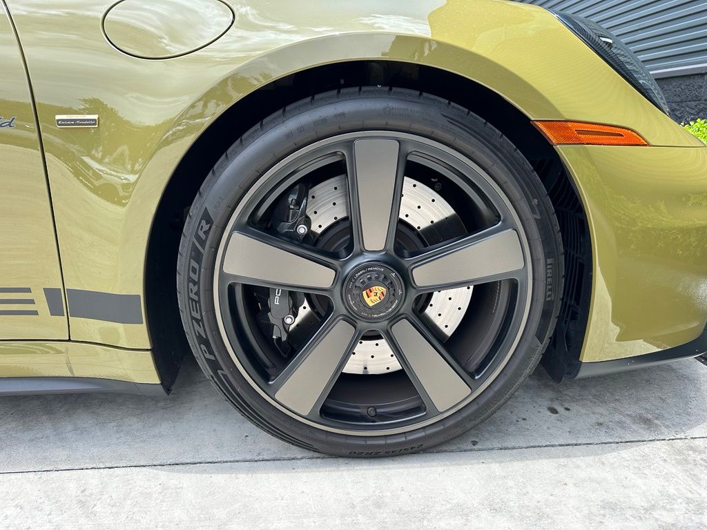 صورة مصغرة 18 لـ 2026 Porsche 911 CARRERA GTS