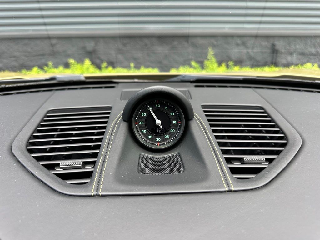 صورة مصغرة 29 لـ 2026 Porsche 911 CARRERA GTS