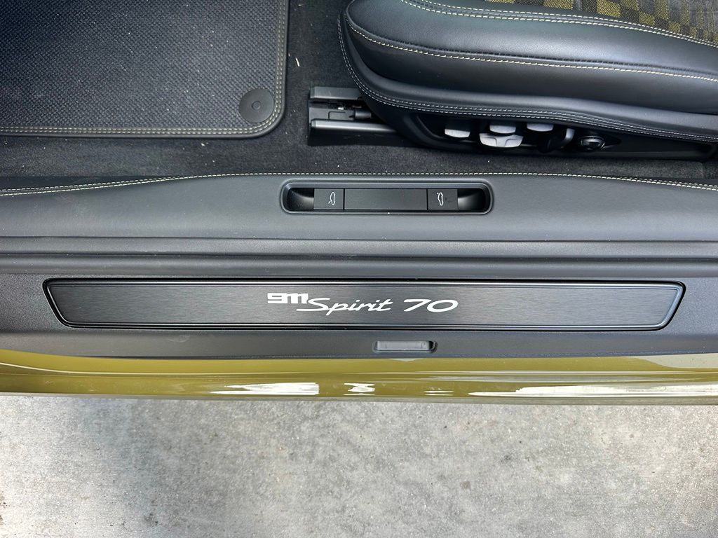 صورة مصغرة 23 لـ 2026 Porsche 911 CARRERA GTS