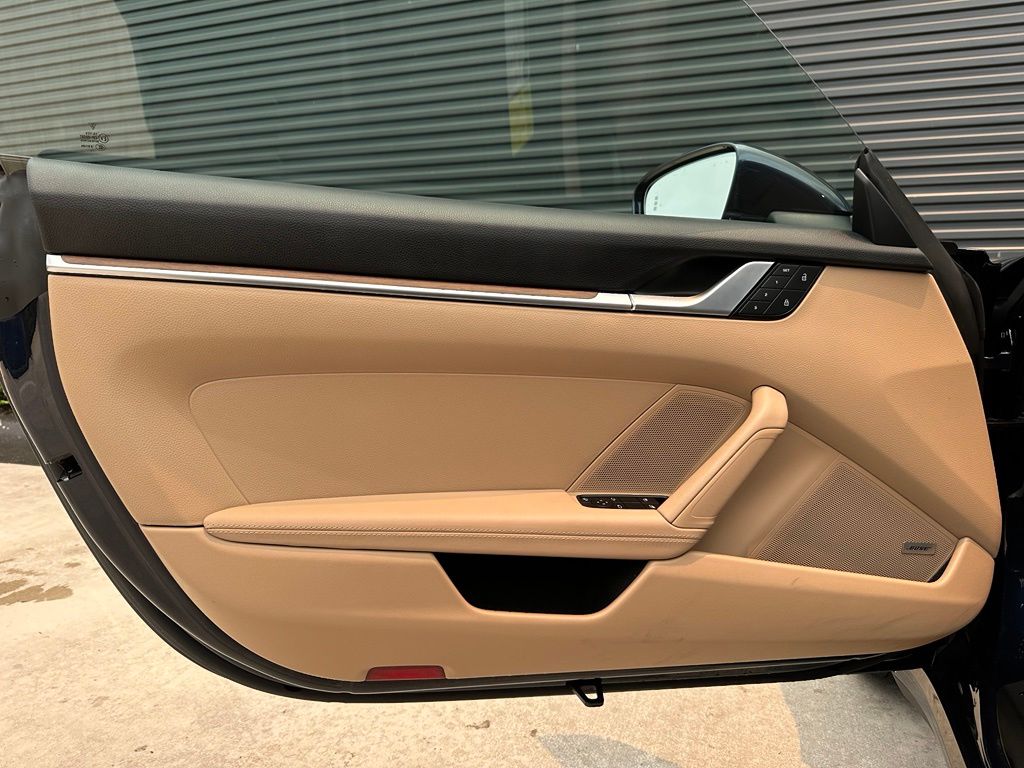 2022 Porsche 911 CARRERA S — миниатюра 17