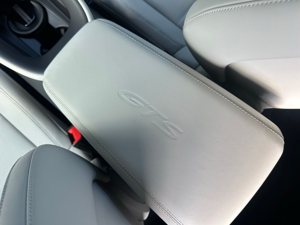 صورة مصغرة 34 لـ 2026 Porsche MACAN GTS