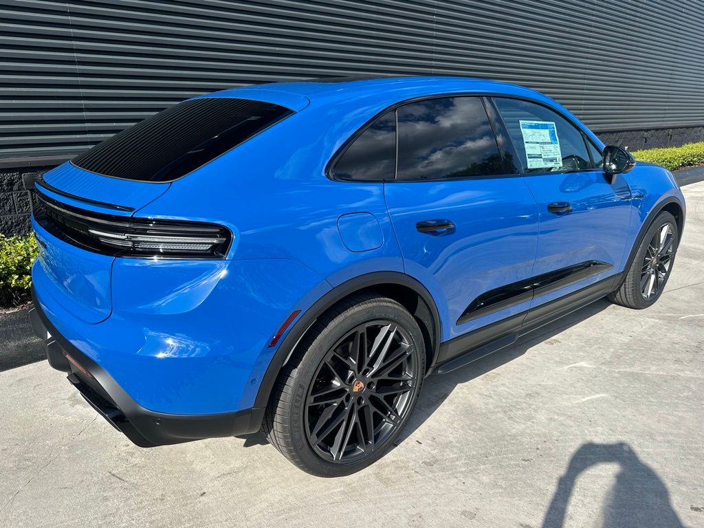 صورة 9 لـ 2026 Porsche MACAN GTS