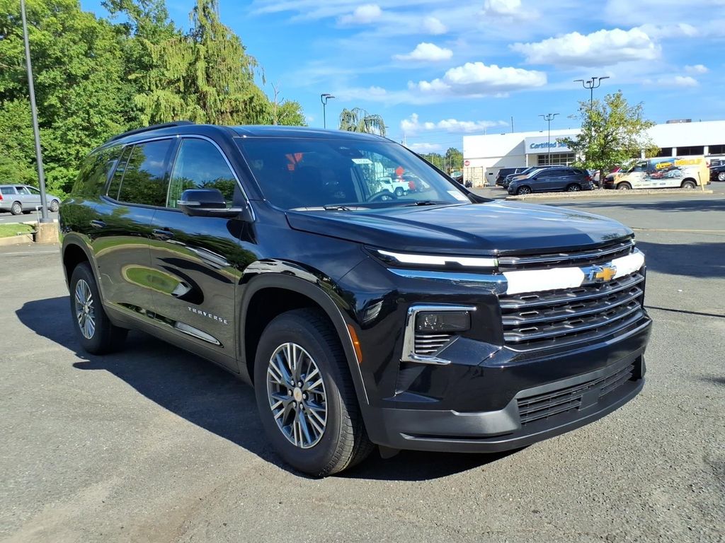 New 2027 Chevrolet Traverse LT