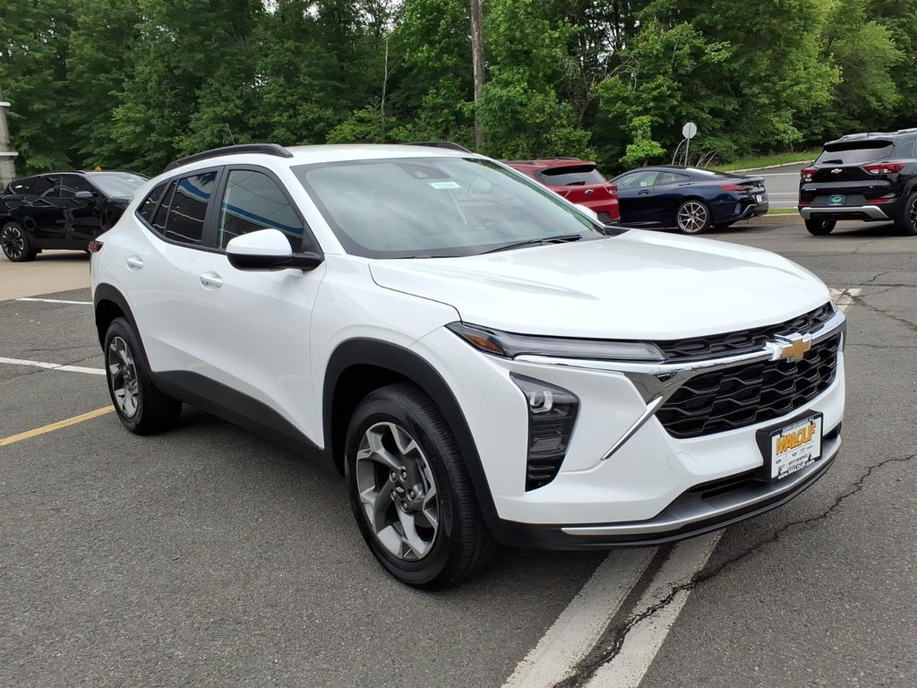 New 2026 Chevrolet Trax LT