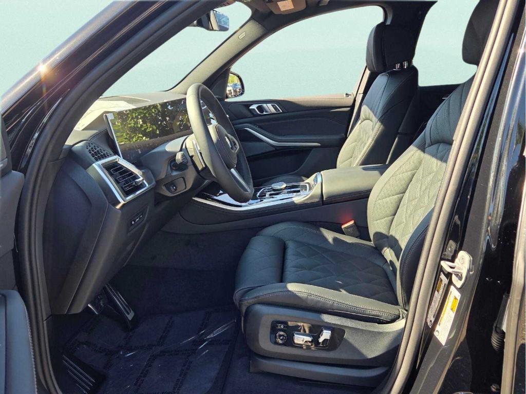 صورة 10 لـ 2026 BMW X5 SDRIVE40I