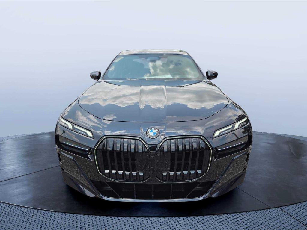 صورة 8 لـ 2026 BMW 740 I XDRIVE