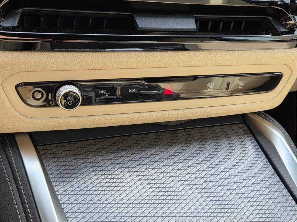 2026 BMW 430 I — миниатюра 25