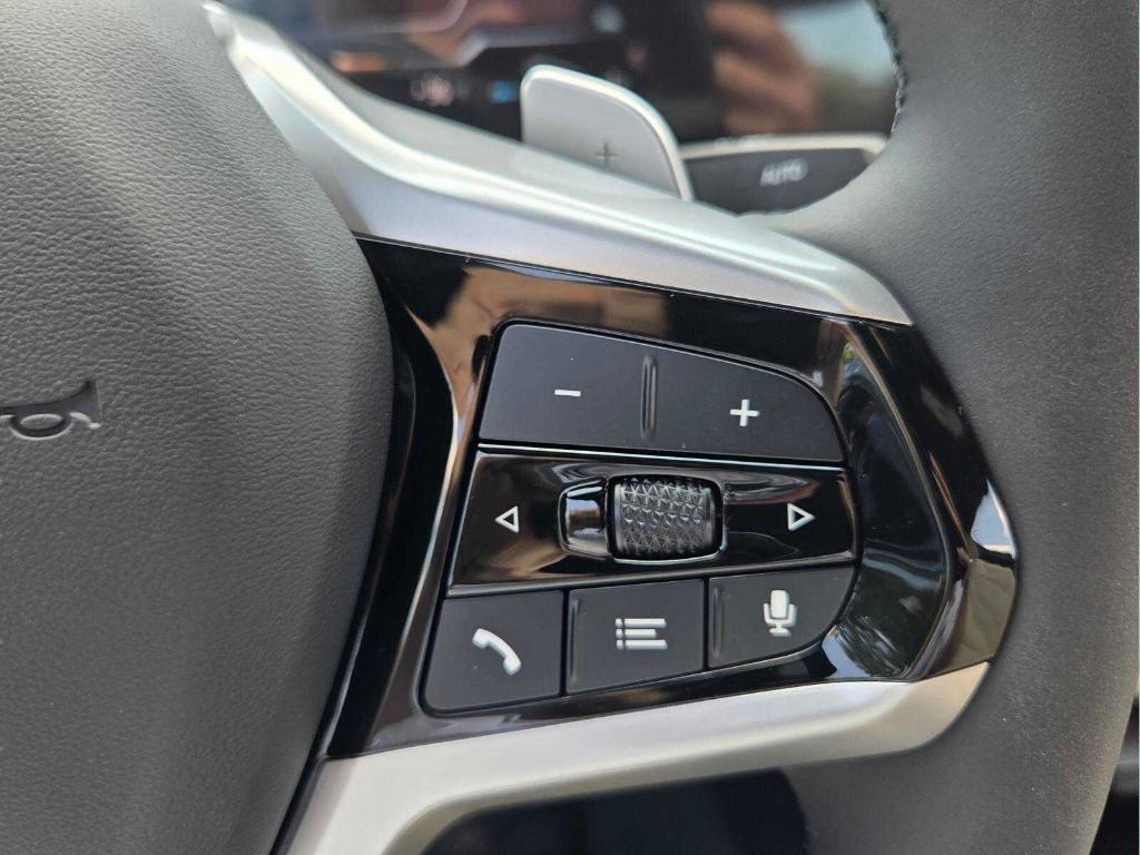 2026 BMW 330 I 缩略图 29