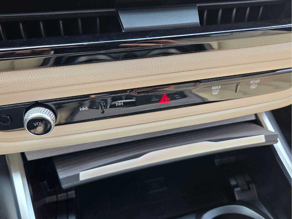 2026 BMW 330 I 缩略图 24