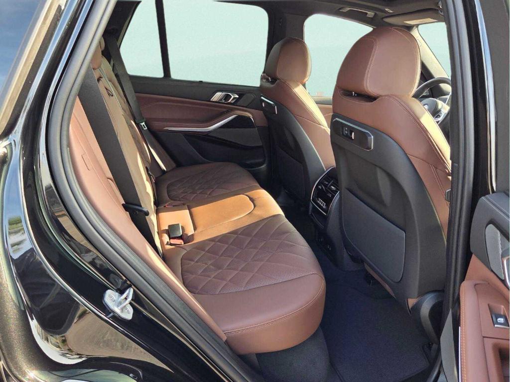 2026 BMW X5 PHEV XDRIVE50E thumbnail 17