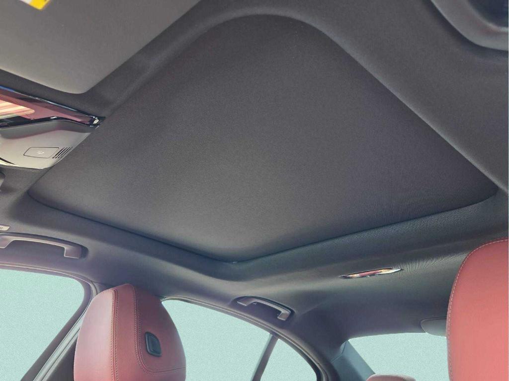 2026 BMW 330 I 缩略图 19