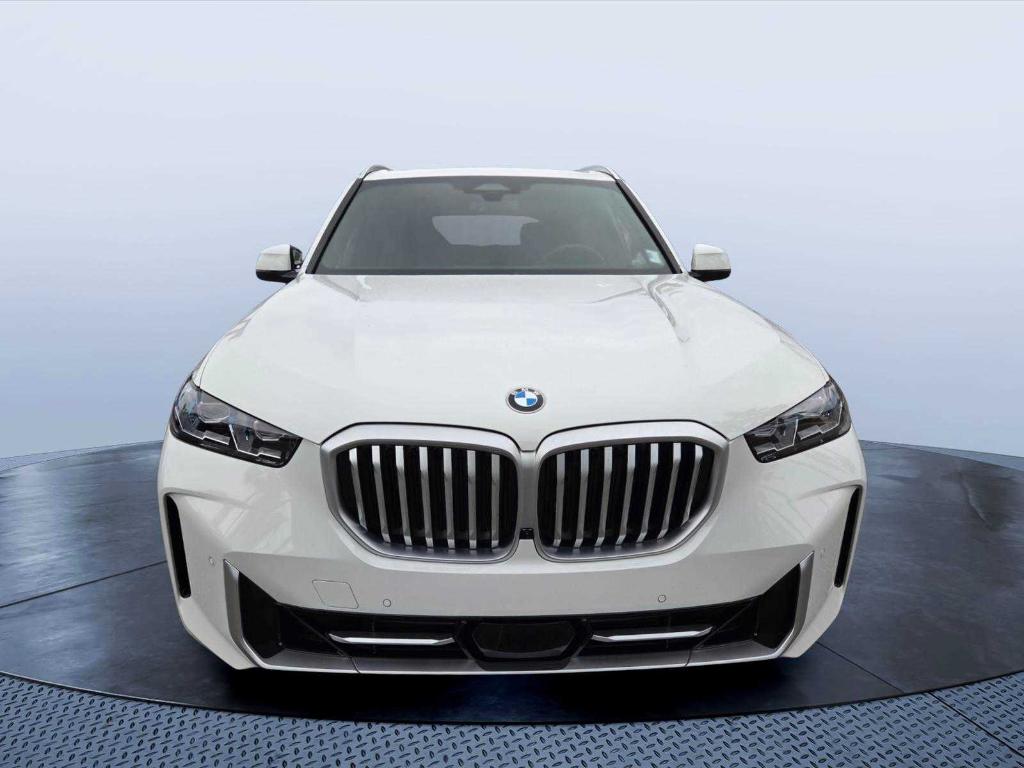 صورة 8 لـ 2026 BMW X5 XDRIVE40I