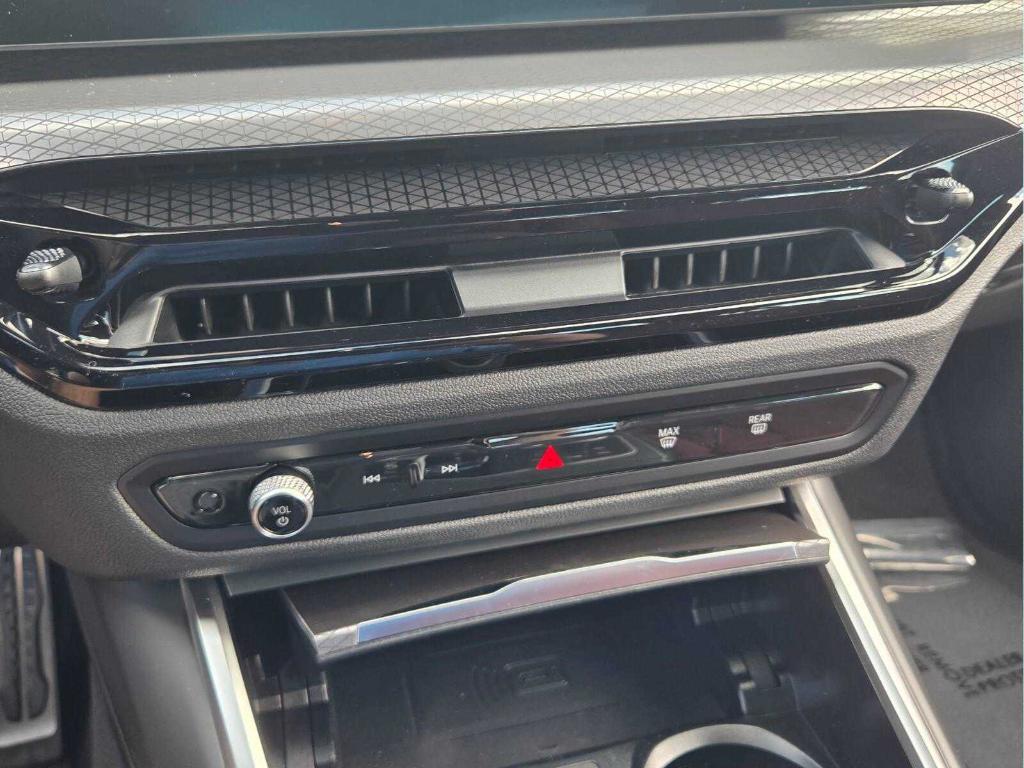 2026 BMW 330 I NA 缩略图 24