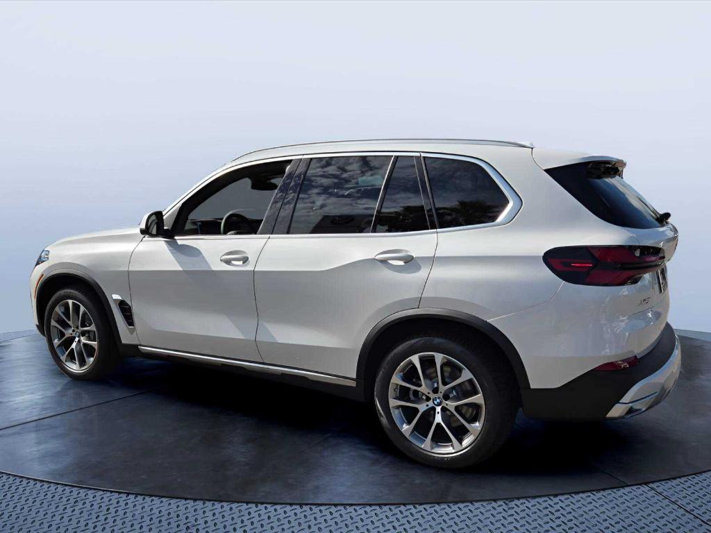 صورة 5 لـ 2026 BMW X5 SDRIVE40I