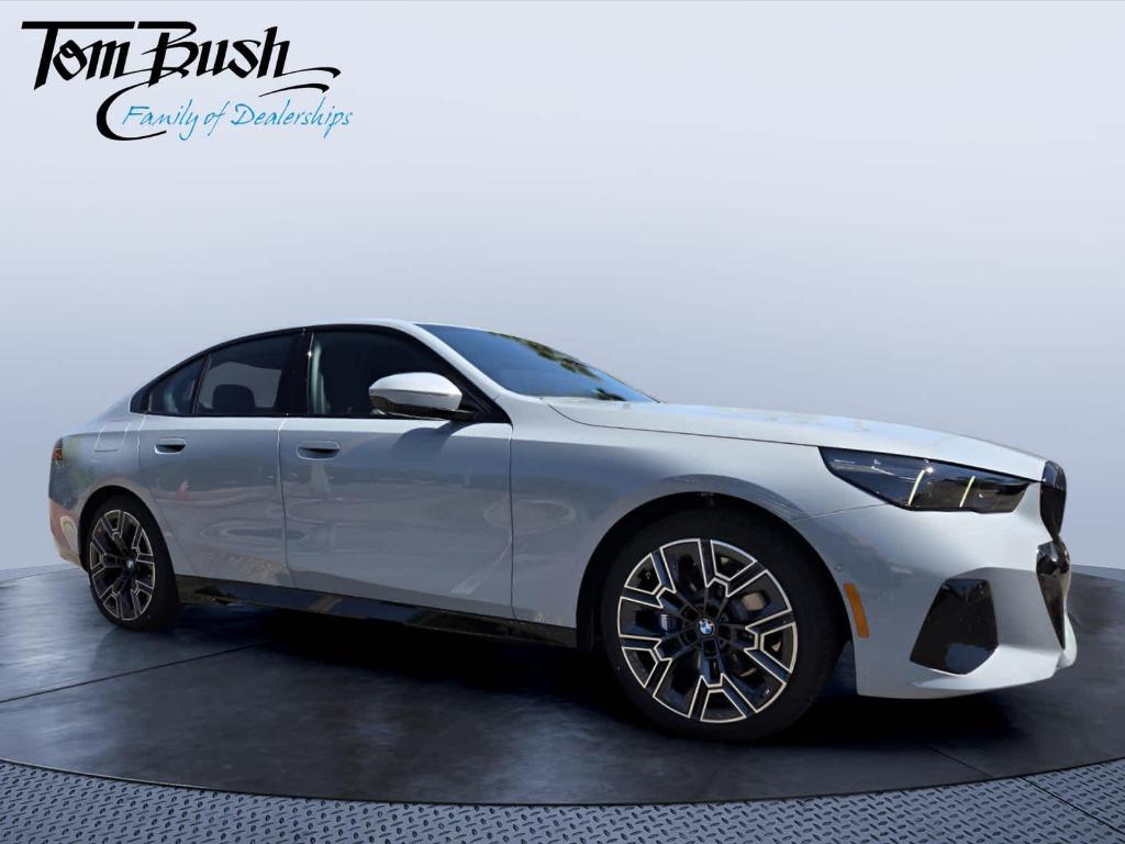 New 2026 BMW 530 i xDrive