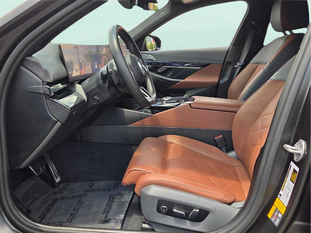 صورة 10 لـ 2024 BMW I5 M60