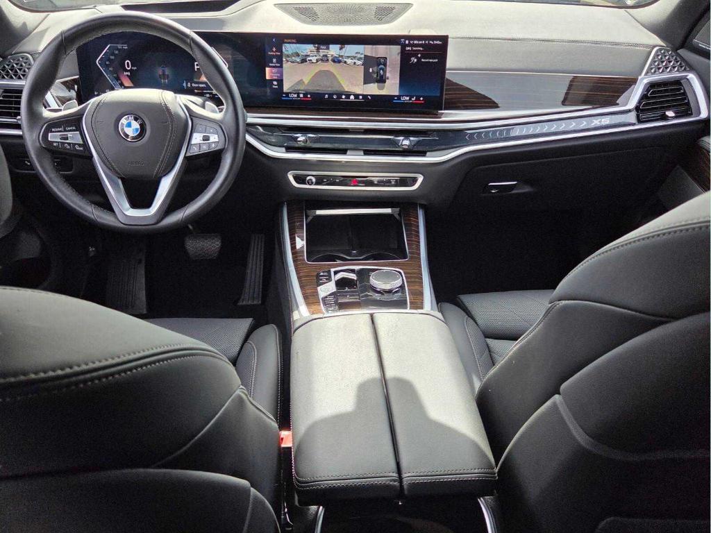 صورة مصغرة 13 لـ 2026 BMW X5 XDRIVE40I