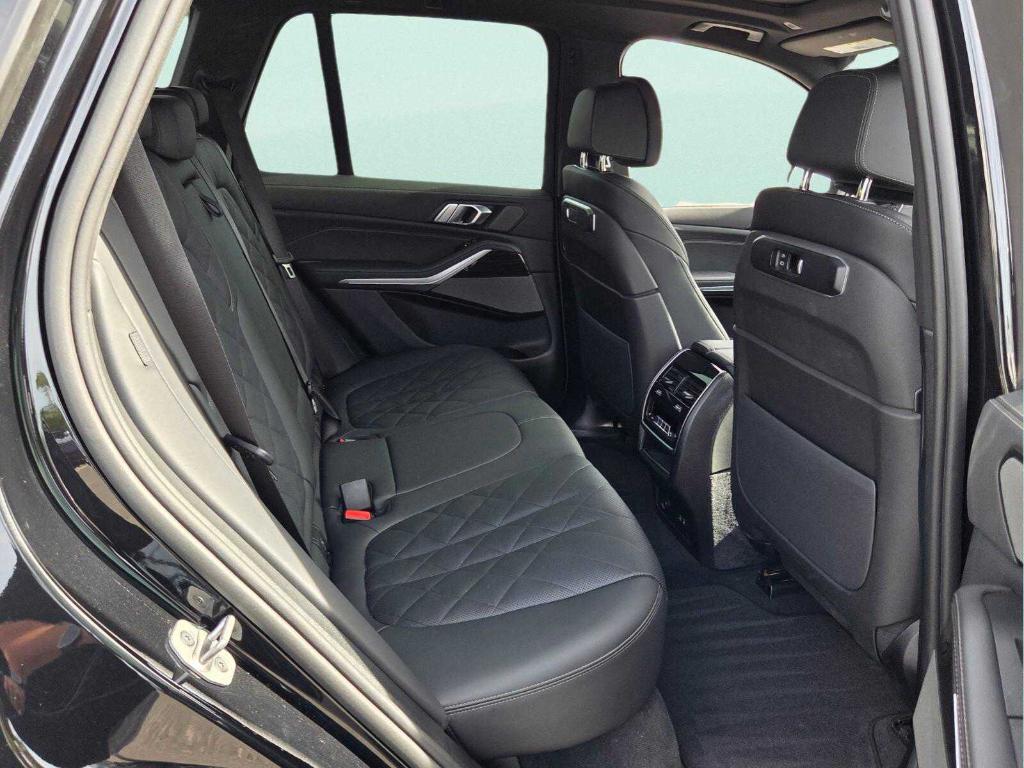 صورة مصغرة 18 لـ 2026 BMW X5 XDRIVE40I