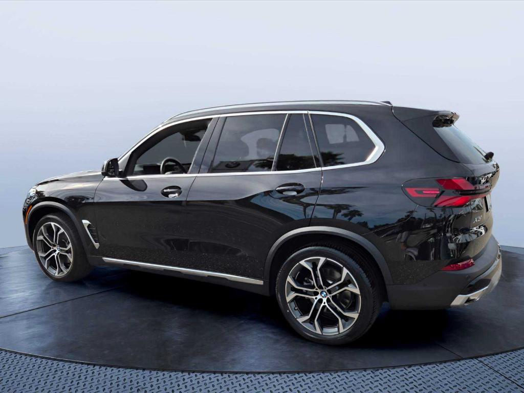 صورة 5 لـ 2026 BMW X5 XDRIVE40I