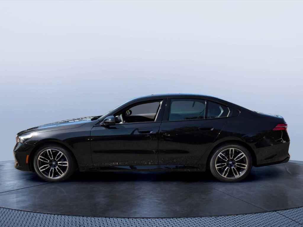 صورة 6 لـ 2027 BMW 530 I