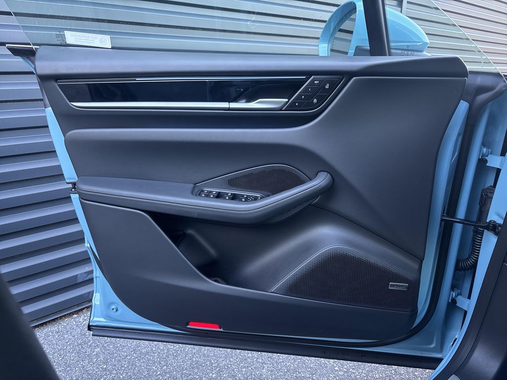 2025 Porsche MACAN MACAN ELECTRIC 4S 缩略图 16