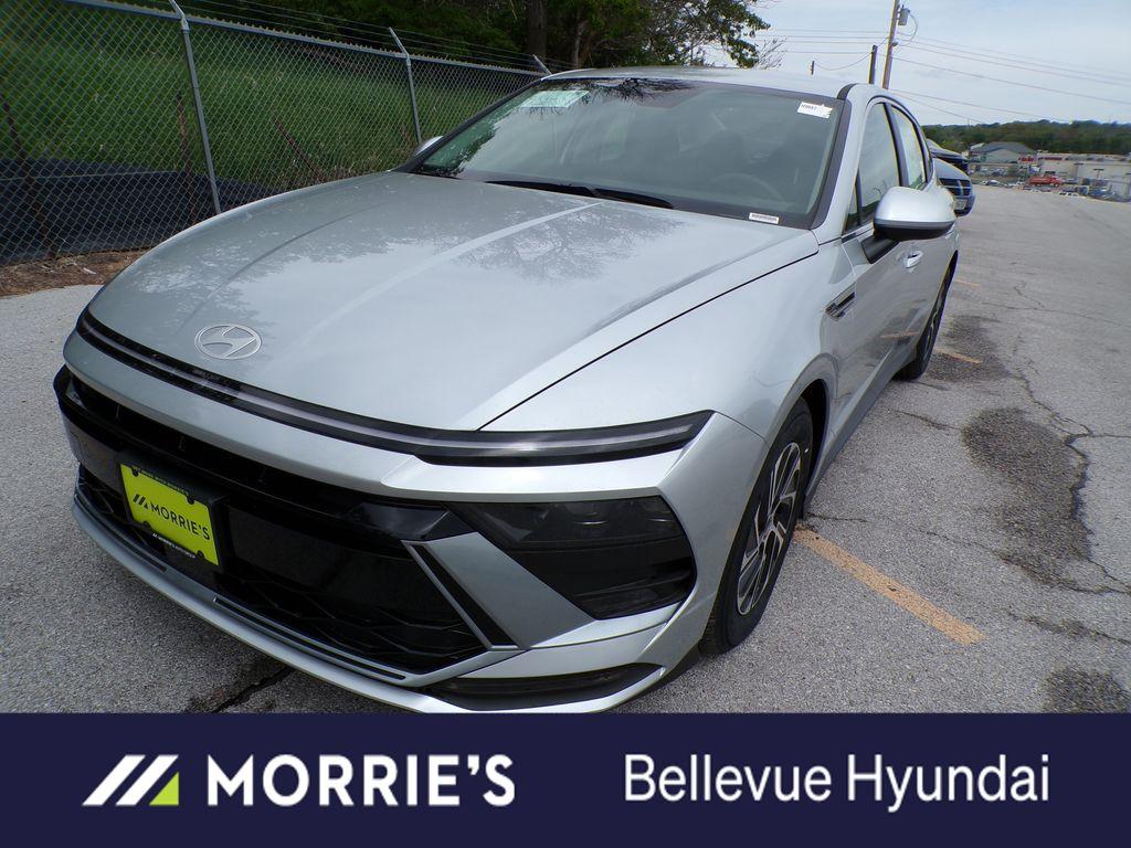 New 2026 Hyundai SONATA Hybrid Blue