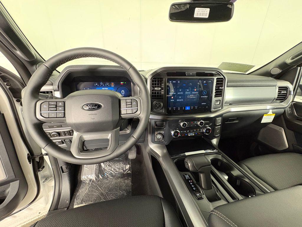 FORD F-150 LARIAT - 8