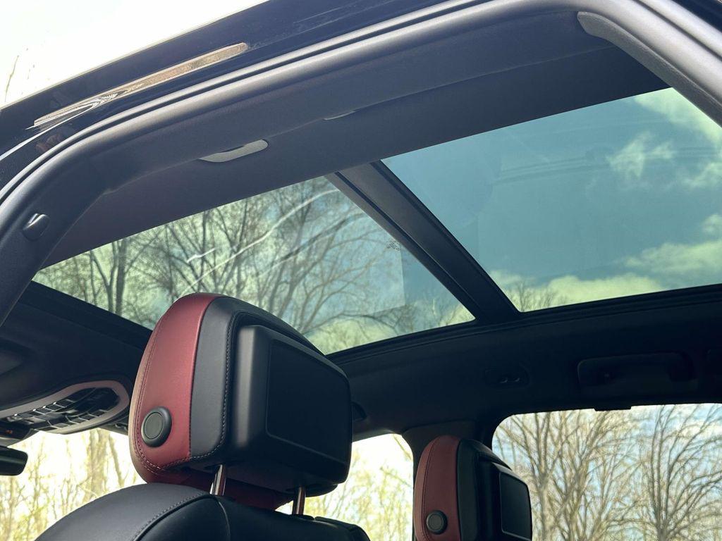 2025 Porsche MACAN 缩略图 17