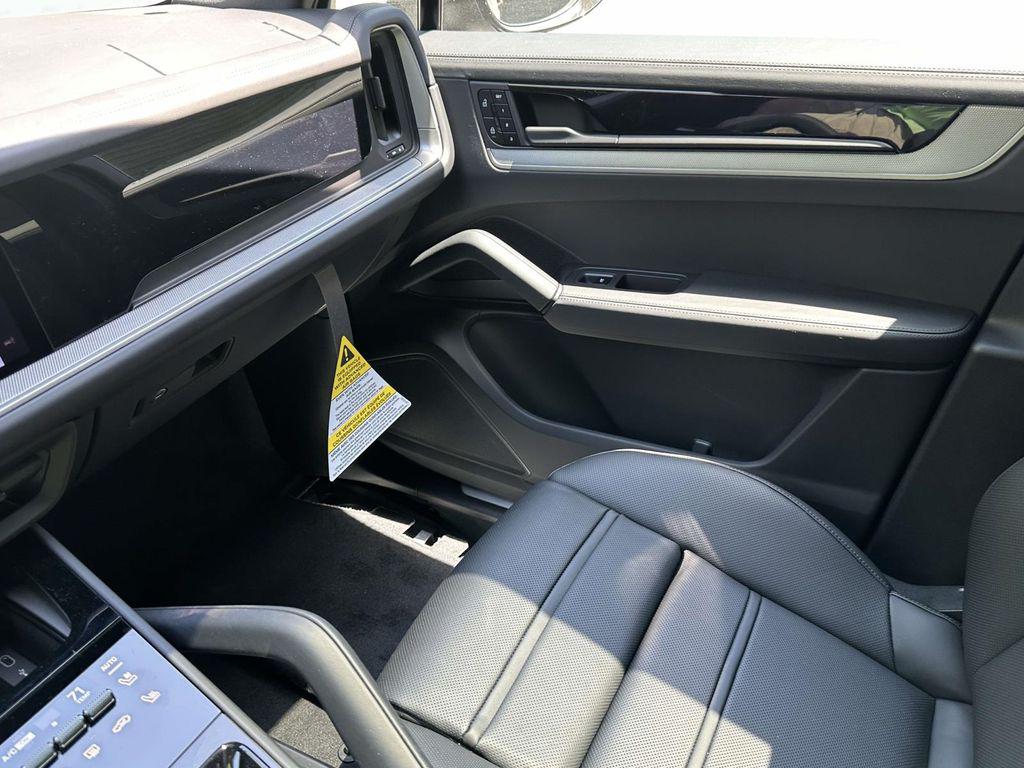 2026 Porsche CAYENNE 缩略图 27