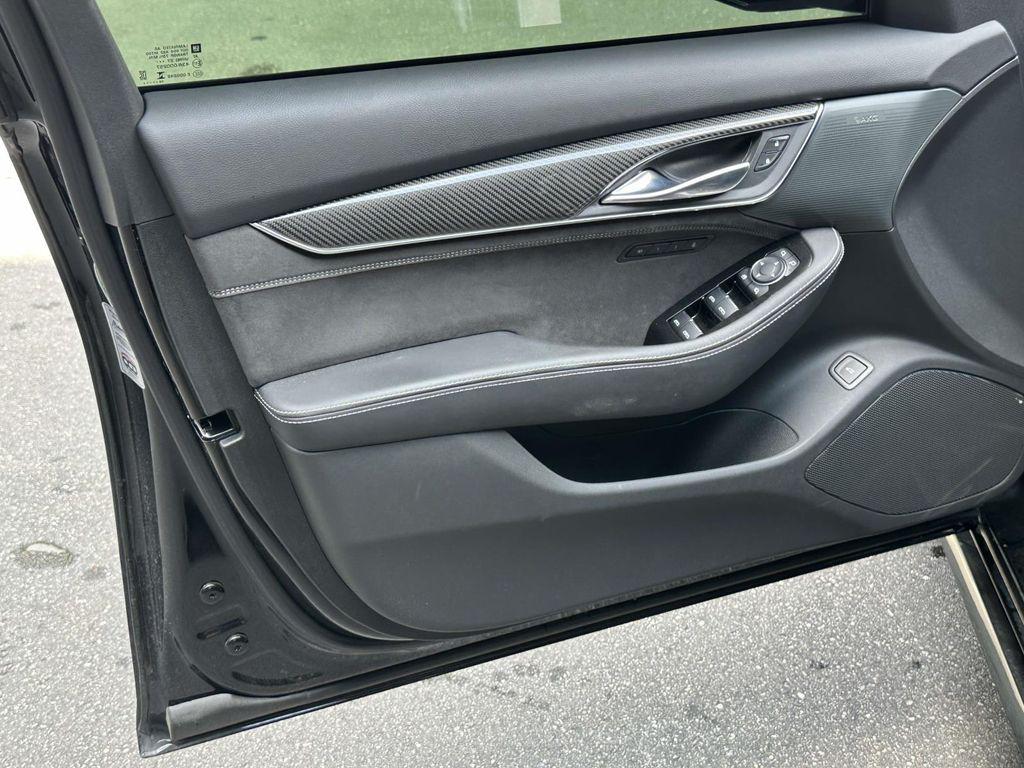 2025 Cadillac CT5-V V-SERIES BLACKWING RWD — фото 17