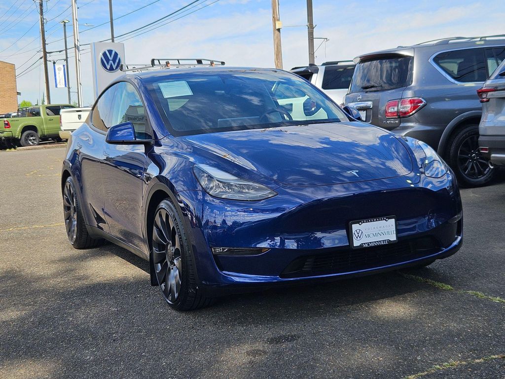 TESLA MODEL Y PERFORMANCE DUAL MOTOR ALL-WHEEL DRIVE - 7