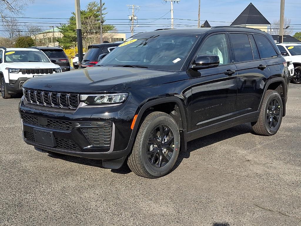 New 2026 Jeep Grand Cherokee Laredo