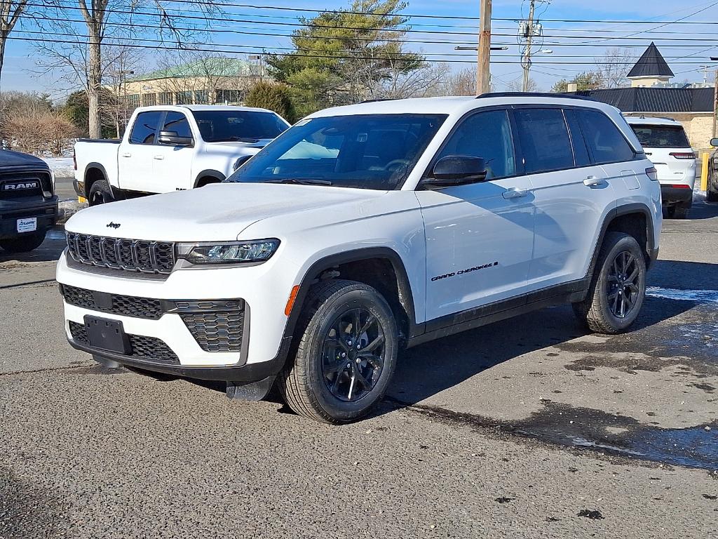 New 2026 Jeep Grand Cherokee Laredo