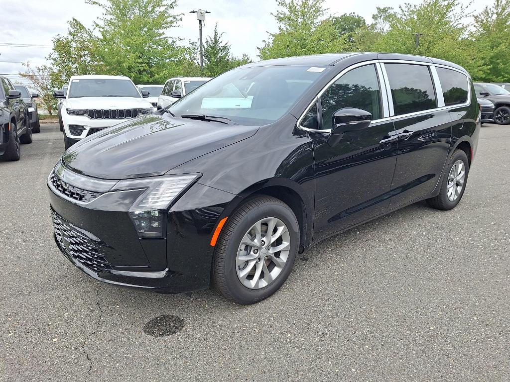 New 2027 Chrysler Pacifica SELECT