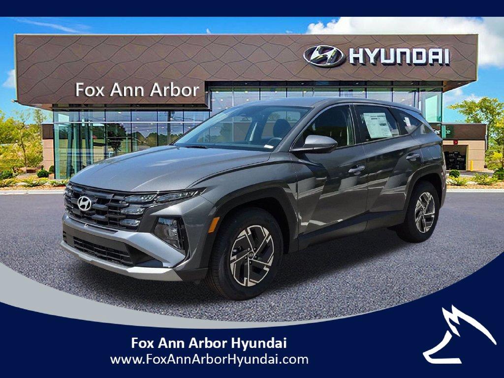 New 2026 Hyundai TUCSON Hybrid SE
