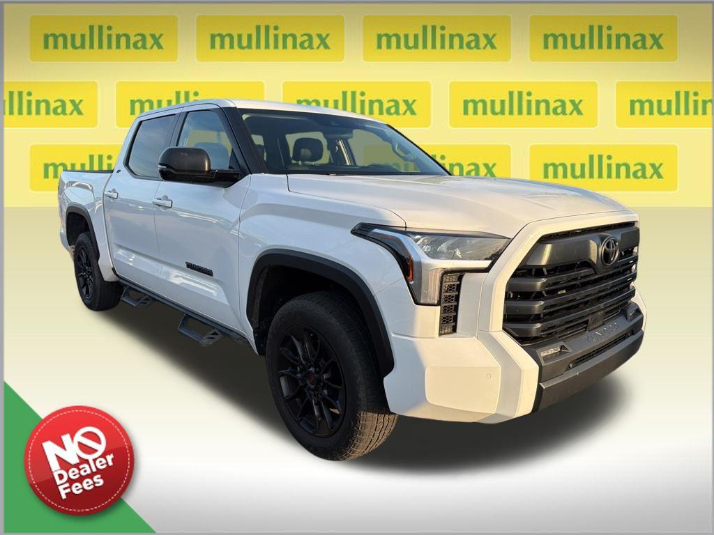 TOYOTA TUNDRA - 1